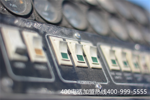 (400代理商哪家比較強(qiáng))(400電話辦理一定要找正規(guī)代理商)