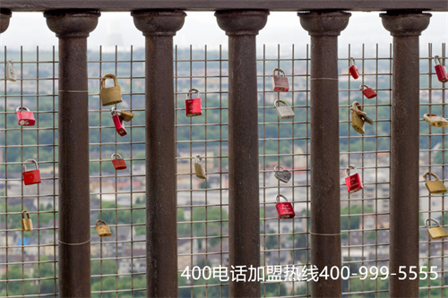 (400服務電話怎么收費)(400電話怎么收費？400電話收費標準是什么？)